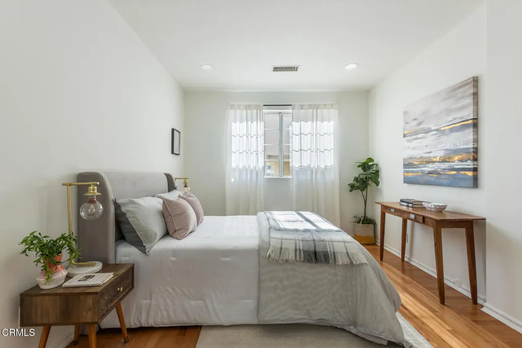 4926 Crown Avenue, La Canada Flintridge, California 91011 home-pic-52